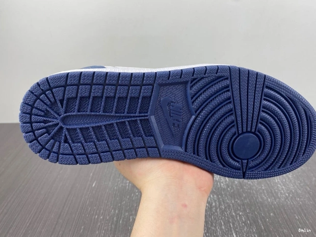 Bmlin SB CJ7891-400 Navy 1 Midnight Low Jordan 0701